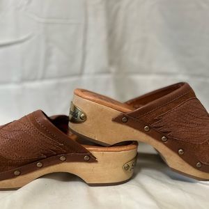 LUCKY BRAND WOMENS LEATHER AND WOOD CLOG Size 7
